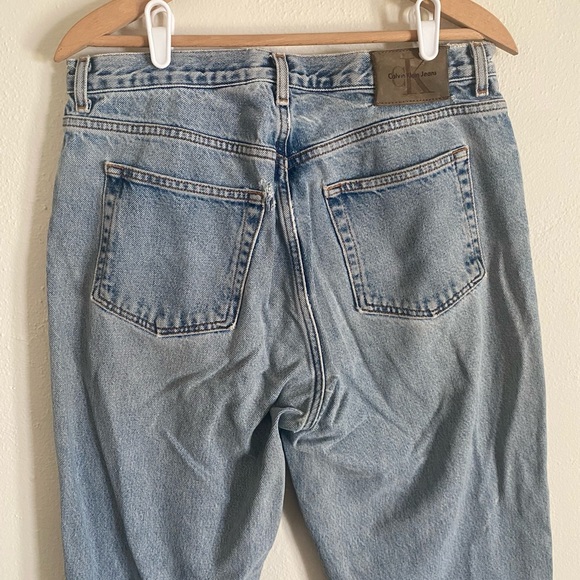 Vintage 90s Calvin Klein Light Wash Blue Jeans - Picture 5 of 7